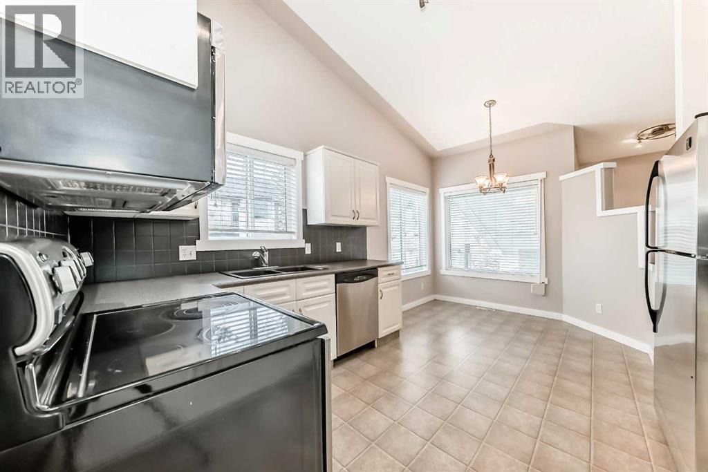 82 Sierra Morena Green Sw, Calgary, Alberta  T3H 3E5 - Photo 12 - A2262519