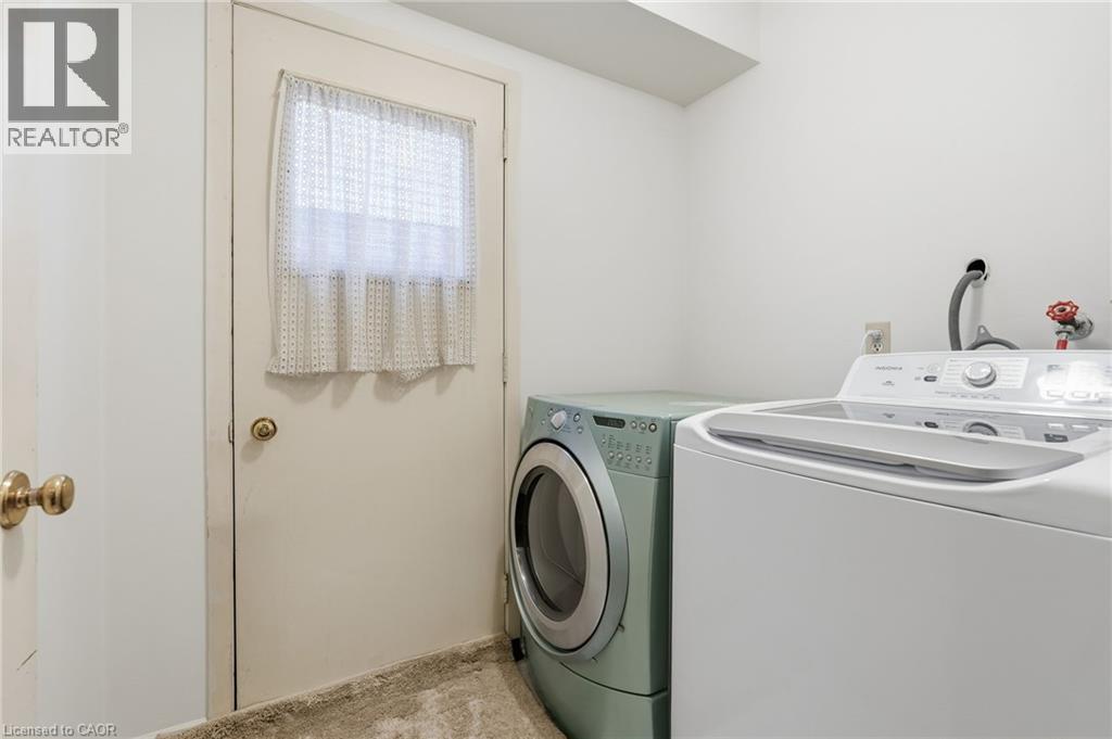 3137 Sandcliffe Court, Burlington, Ontario  L7M 3H1 - Photo 10 - 40800150