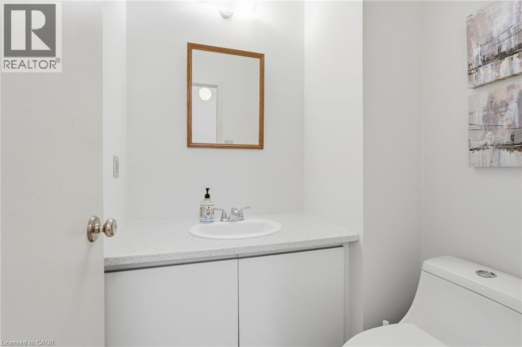 3137 Sandcliffe Court, Burlington, Ontario  L7M 3H1 - Photo 11 - 40800150