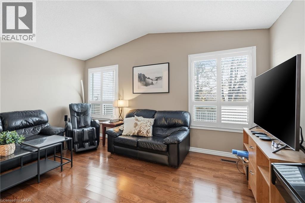 3137 Sandcliffe Court, Burlington, Ontario  L7M 3H1 - Photo 13 - 40800150