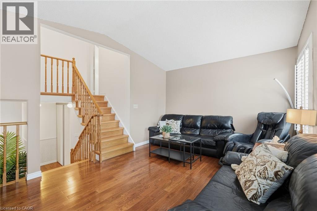 3137 Sandcliffe Court, Burlington, Ontario  L7M 3H1 - Photo 12 - 40800150