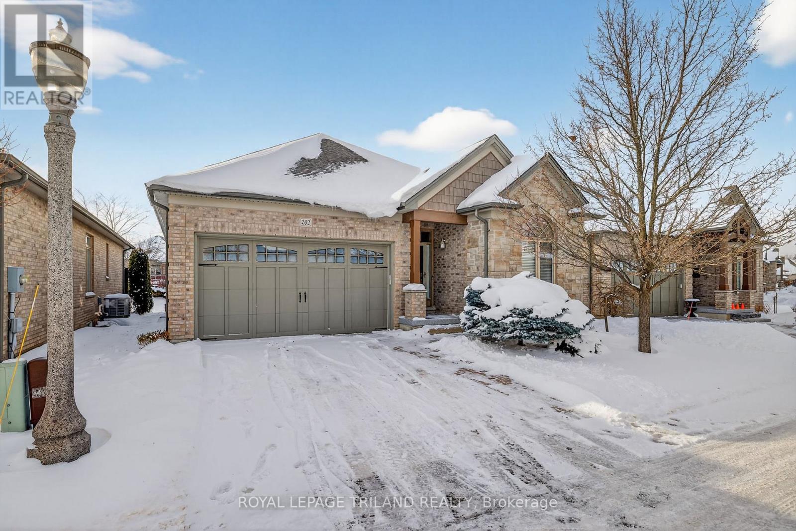 202 - 3278 Colonel Talbot Road, London South, Ontario  N6P 1H4 - Photo 2 - X12720982