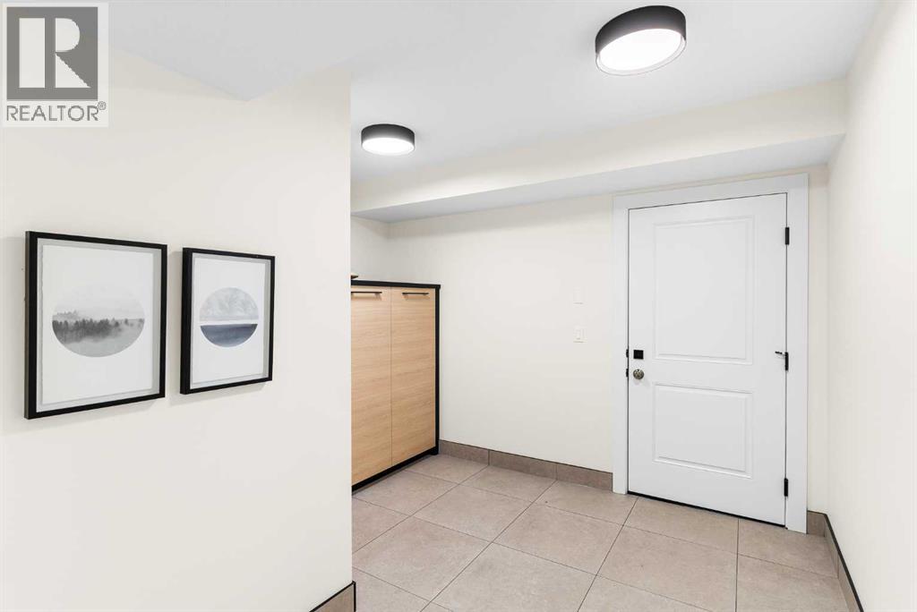 476 West Chestermere Drive, Chestermere, Alberta  T1X 1B3 - Photo 21 - A2278634