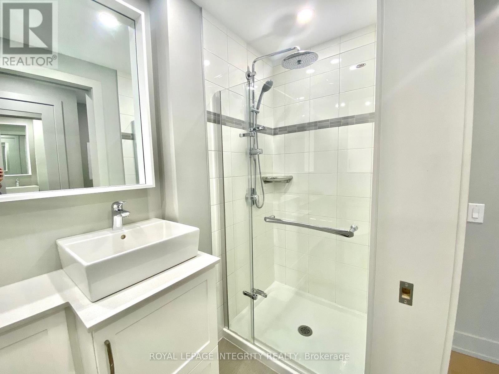 315 - 60 Springhurst Avenue, Ottawa, Ontario  K1S 5V7 - Photo 12 - X12720892