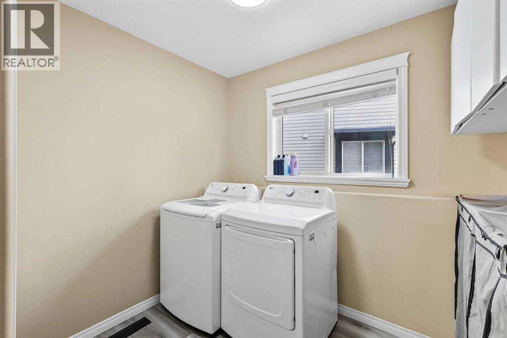 129 Luxstone Green Sw, Airdrie, Alberta  T3B 3B9 - Photo 21 - A2280061