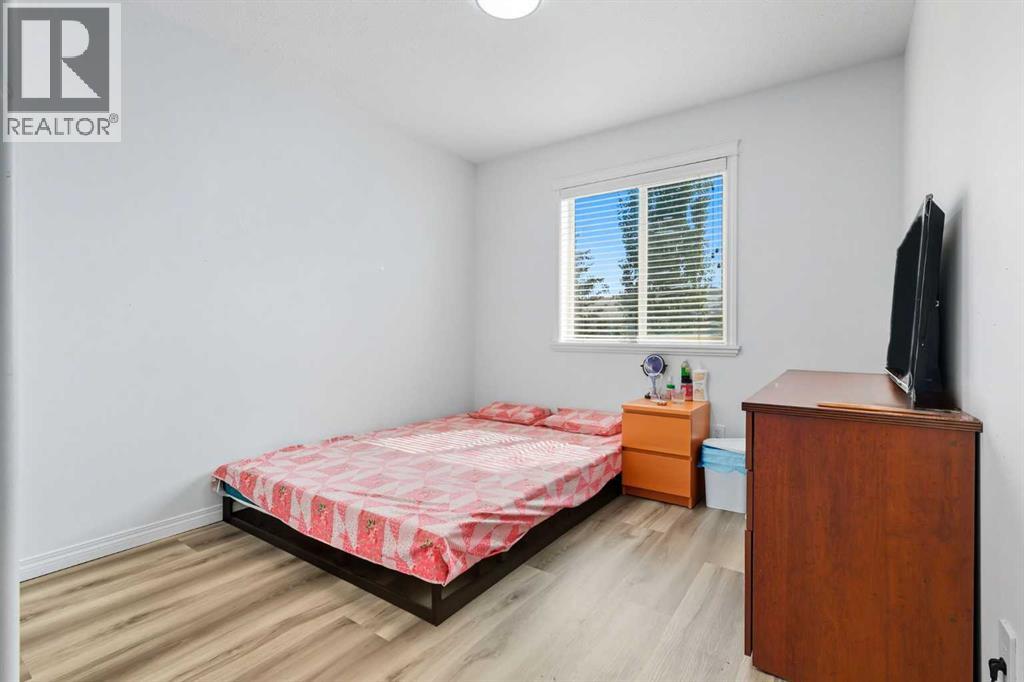 129 Luxstone Green Sw, Airdrie, Alberta  T3B 3B9 - Photo 26 - A2280061