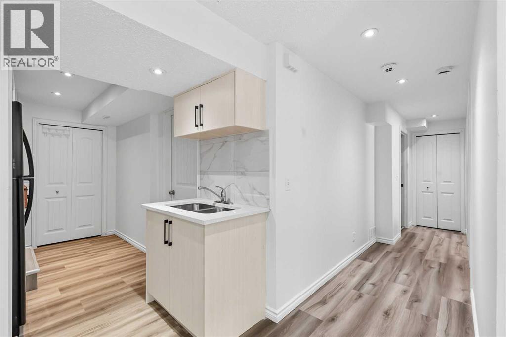 129 Luxstone Green Sw, Airdrie, Alberta  T3B 3B9 - Photo 36 - A2280061