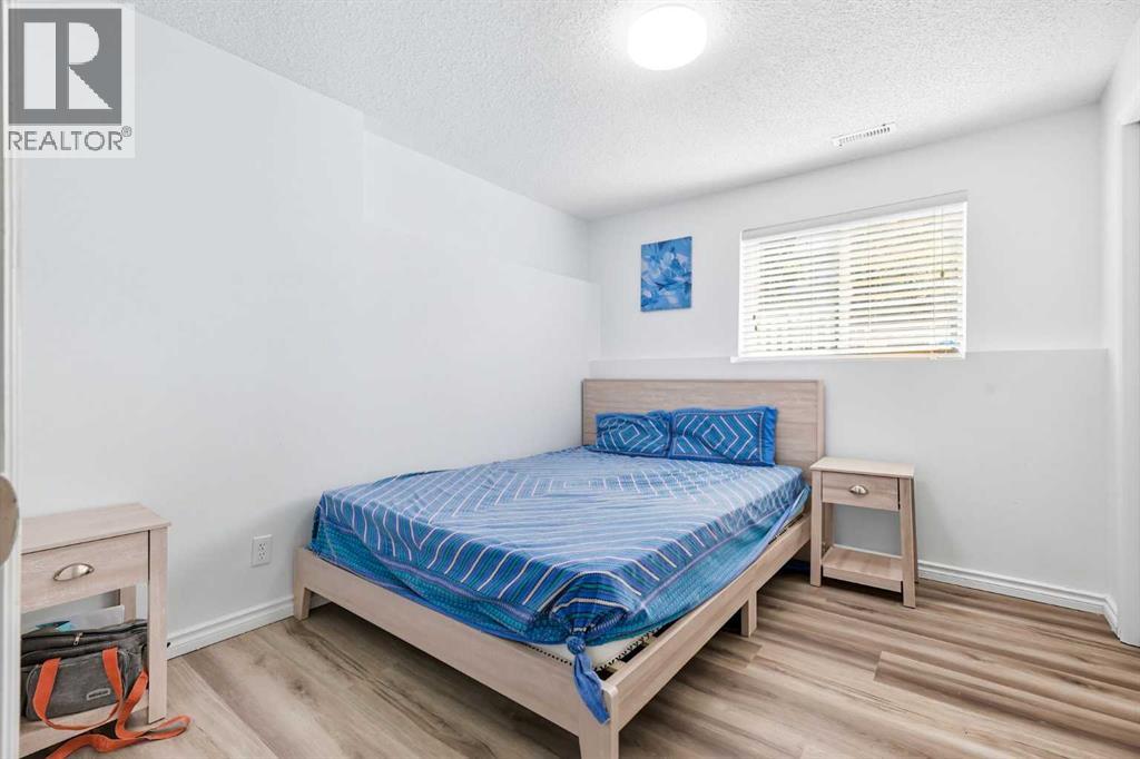 129 Luxstone Green Sw, Airdrie, Alberta  T3B 3B9 - Photo 37 - A2280061