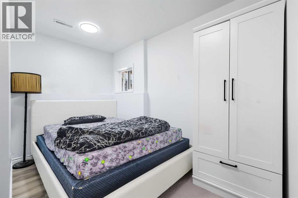 129 Luxstone Green Sw, Airdrie, Alberta  T3B 3B9 - Photo 38 - A2280061