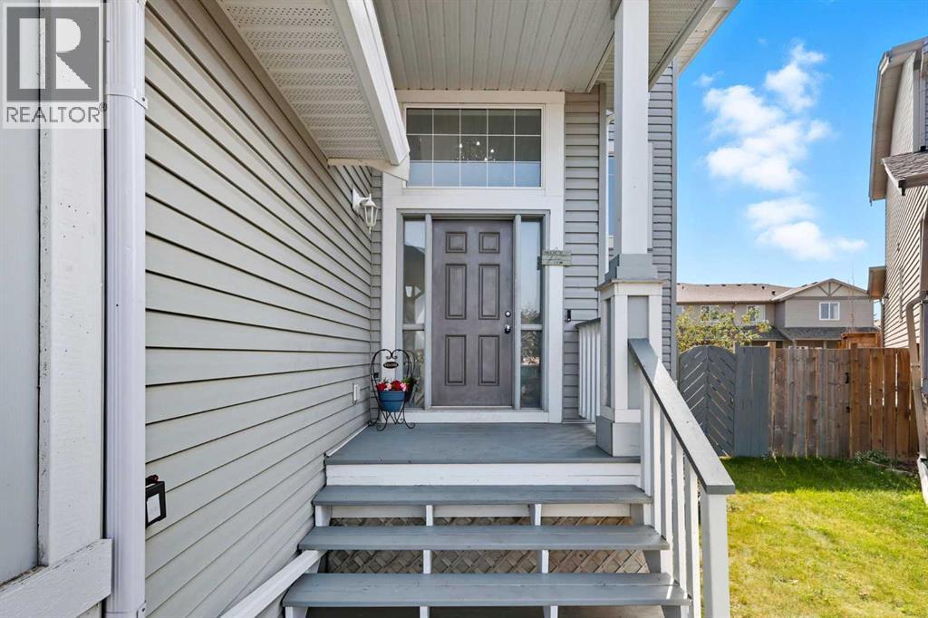 129 Luxstone Green Sw, Airdrie, Alberta  T3B 3B9 - Photo 6 - A2280061