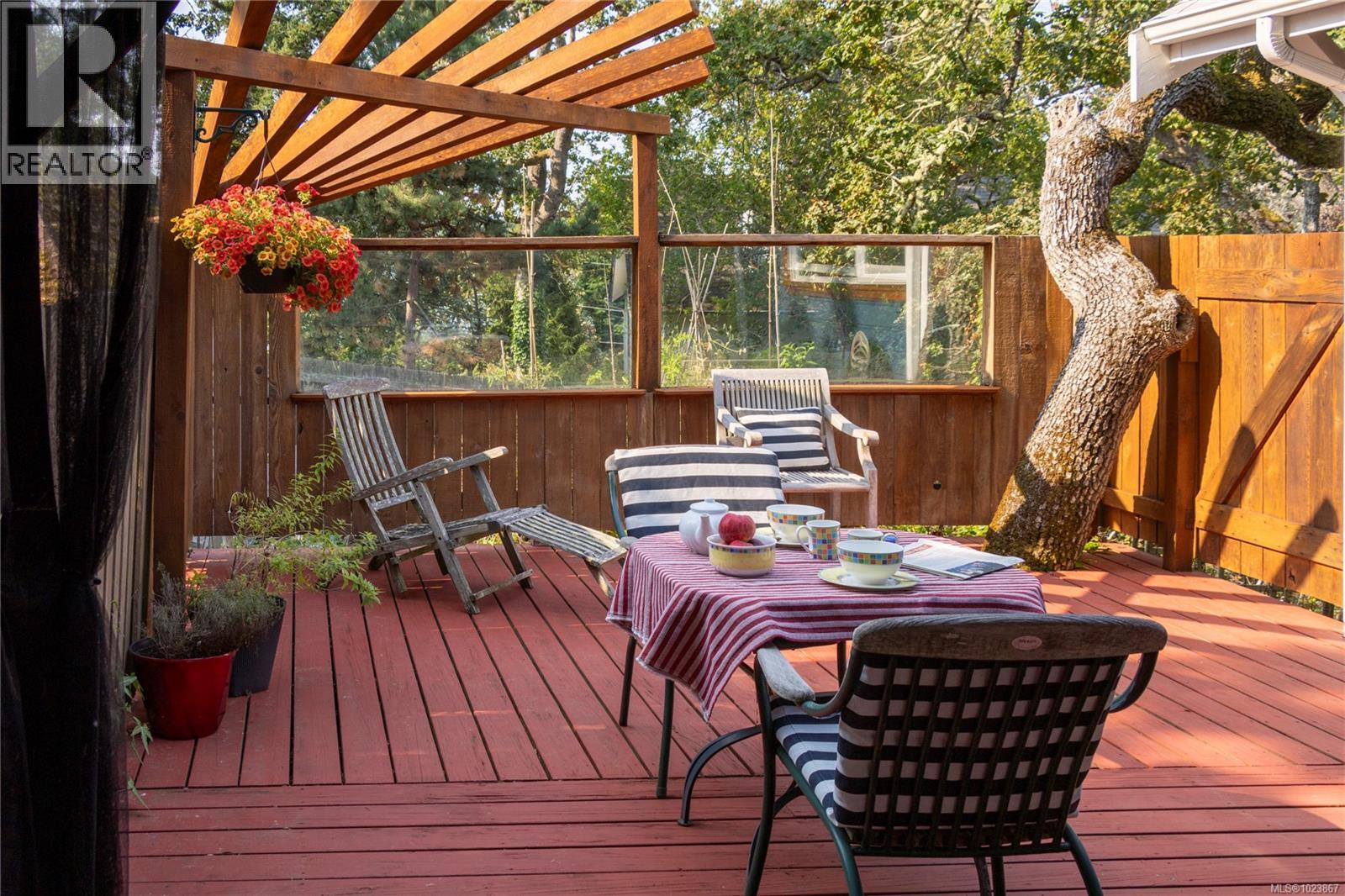 2710 Sea View Rd, Saanich, British Columbia  V8N 1K8 - Photo 14 - 1023867