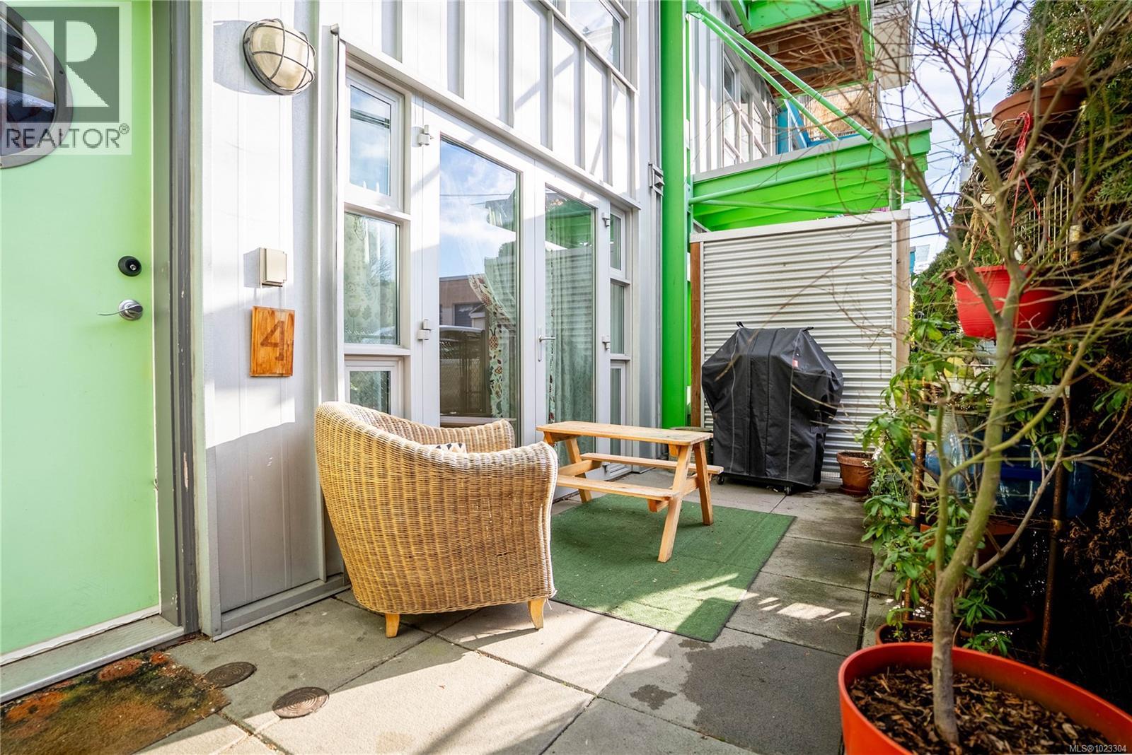 4 797 Tyee Rd, Victoria, British Columbia  V9A 7R4 - Photo 18 - 1023304