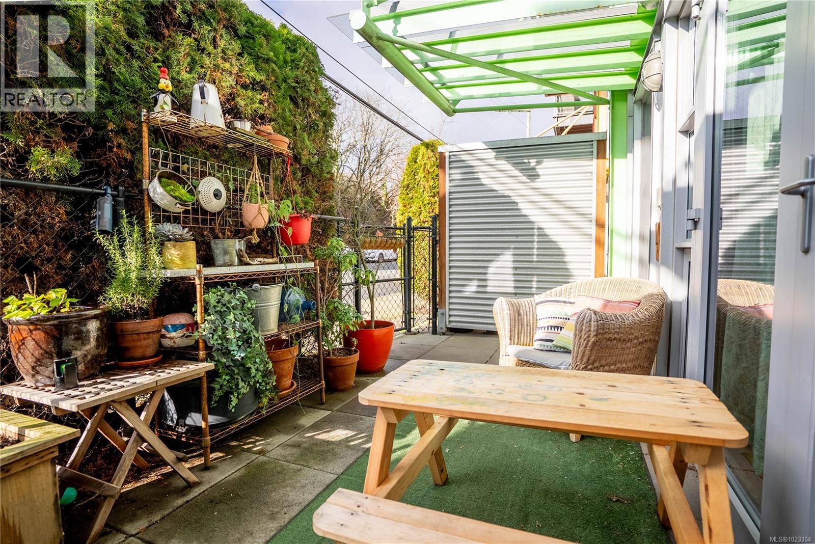 4 797 Tyee Rd, Victoria, British Columbia  V9A 7R4 - Photo 19 - 1023304