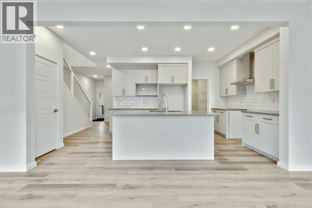 21 Heartwood Lane Se, Calgary, Alberta  T3M 2K1 - Photo 3 - A2271676