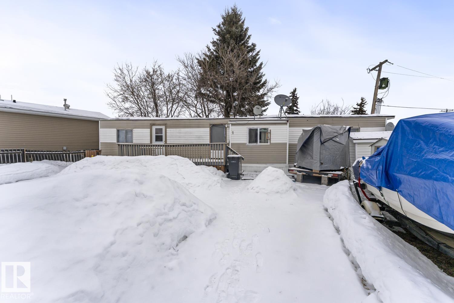 #1 5612 53 AV, cold lake, Alberta