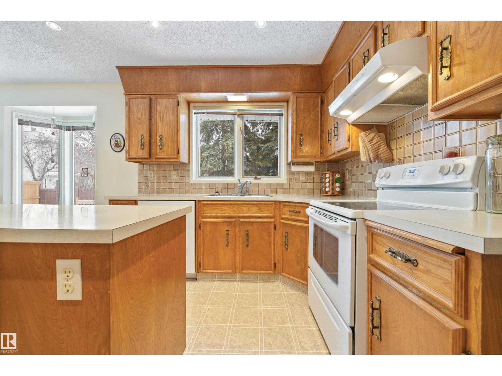 5 Loyola Pl, St. Albert, Alberta  T8N 4M1 - Photo 21 - E4470748