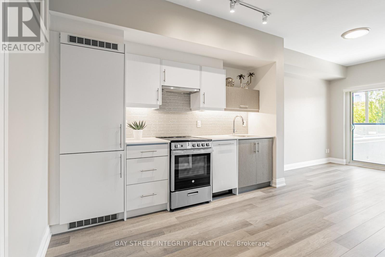 201 - 181 Huron Street, Toronto, Ontario  M5T 0C1 - Photo 10 - C12720874