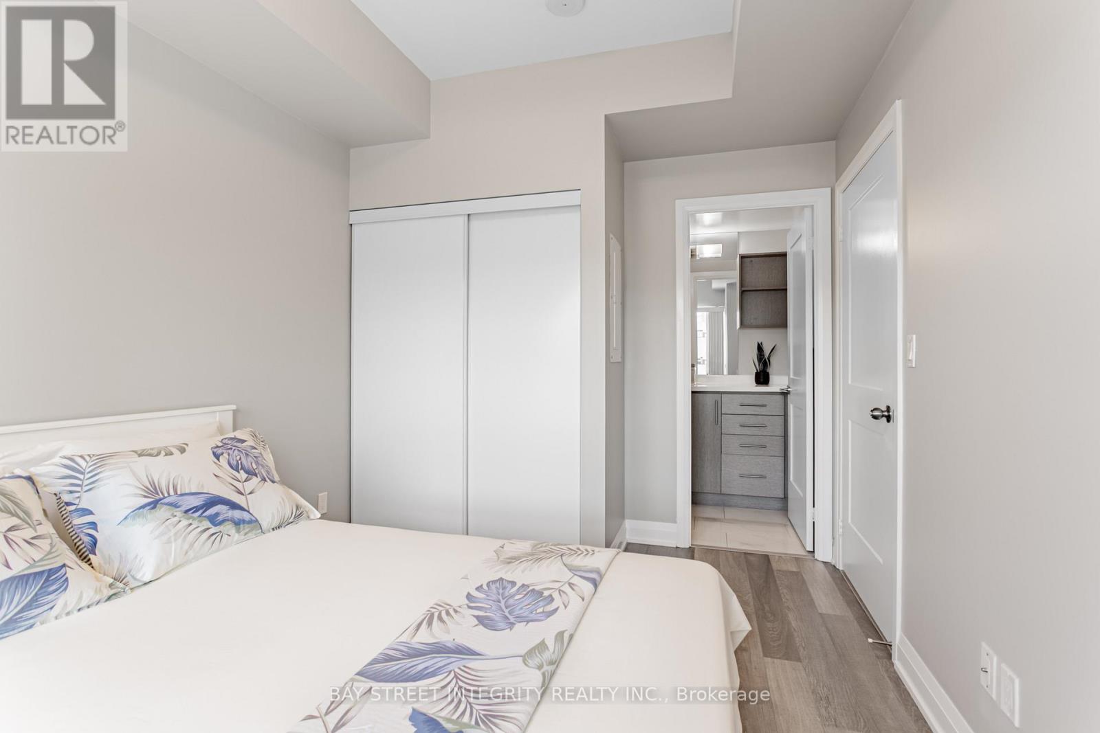 201 - 181 Huron Street, Toronto, Ontario  M5T 0C1 - Photo 14 - C12720874