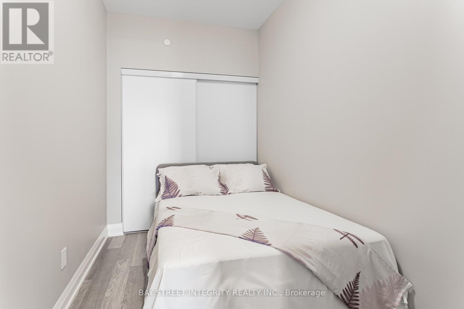 201 - 181 Huron Street, Toronto, Ontario  M5T 0C1 - Photo 15 - C12720874