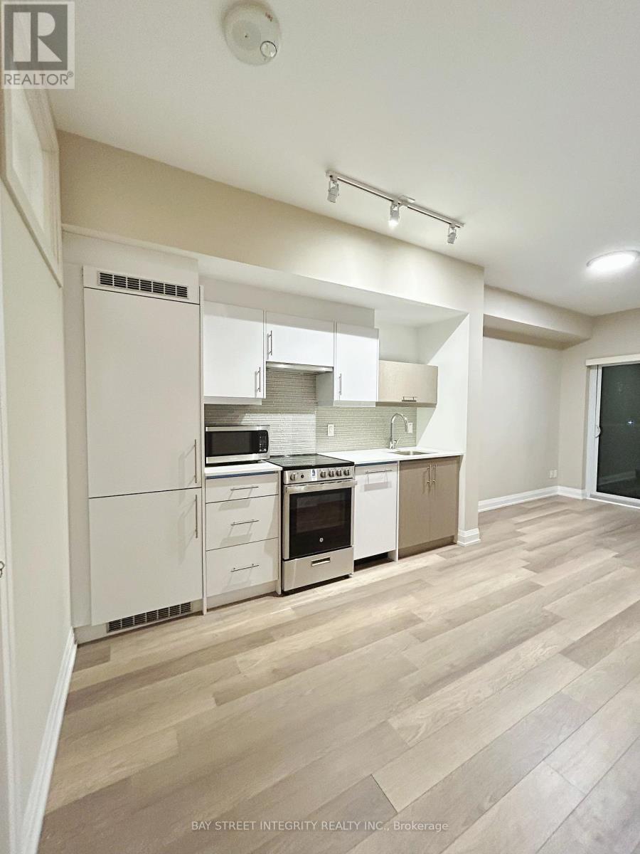 201 - 181 Huron Street, Toronto, Ontario  M5T 0C1 - Photo 2 - C12720874