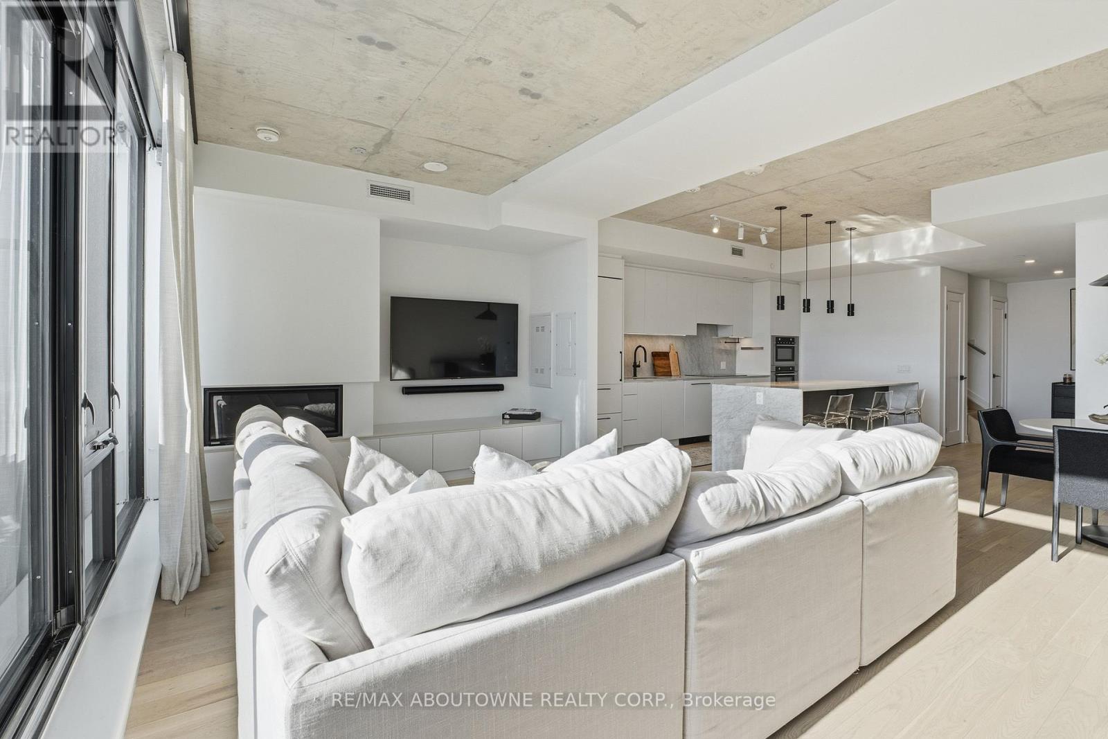 Ph619 - 899 College Street, Toronto, Ontario  M6H 3P7 - Photo 16 - C12720896