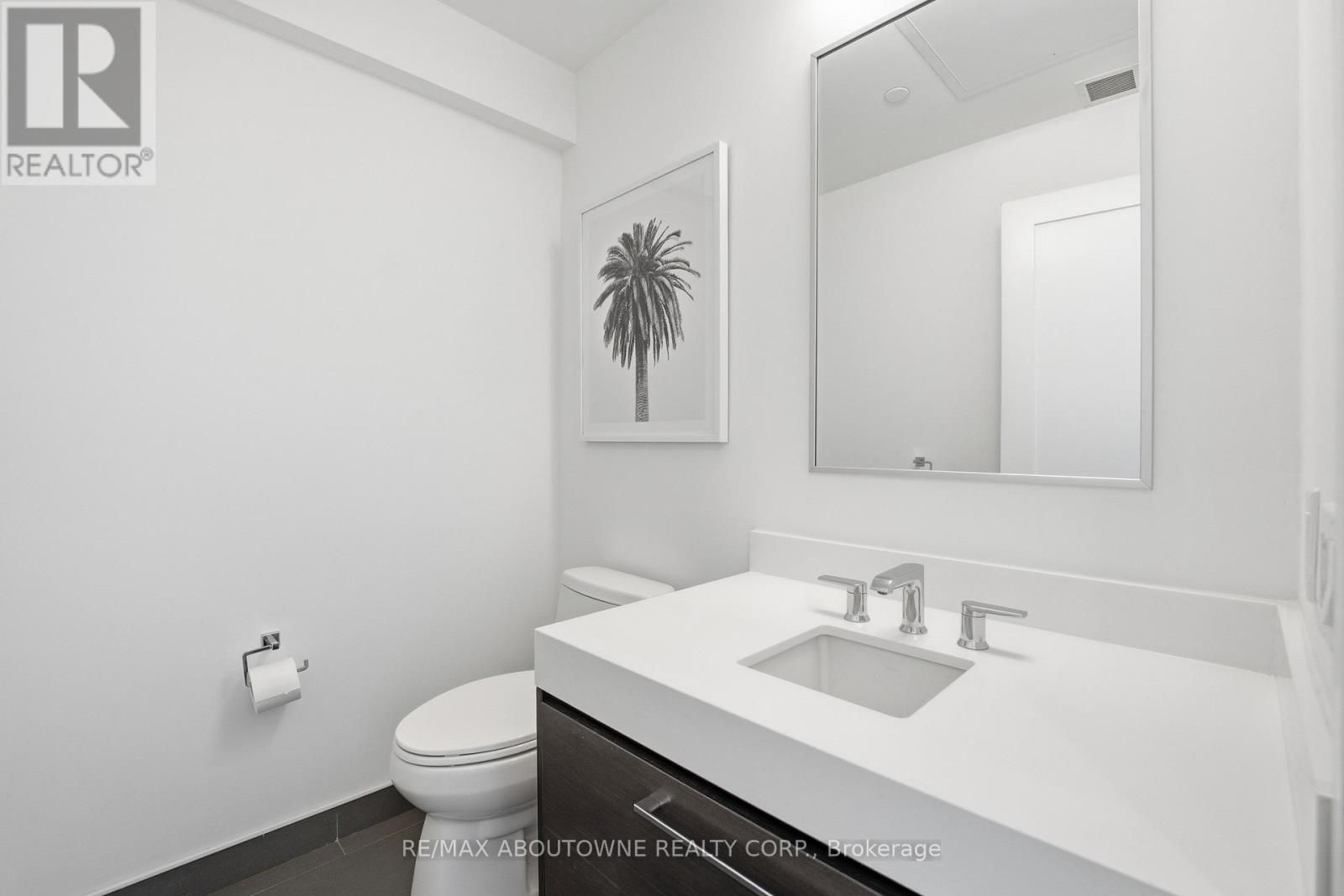 Ph619 - 899 College Street, Toronto, Ontario  M6H 3P7 - Photo 17 - C12720896