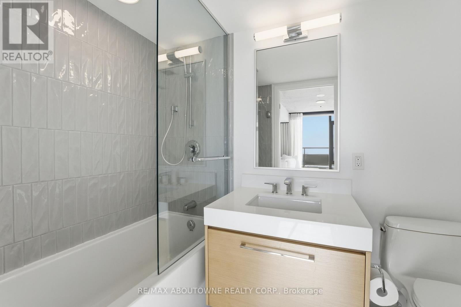 Ph619 - 899 College Street, Toronto, Ontario  M6H 3P7 - Photo 25 - C12720896