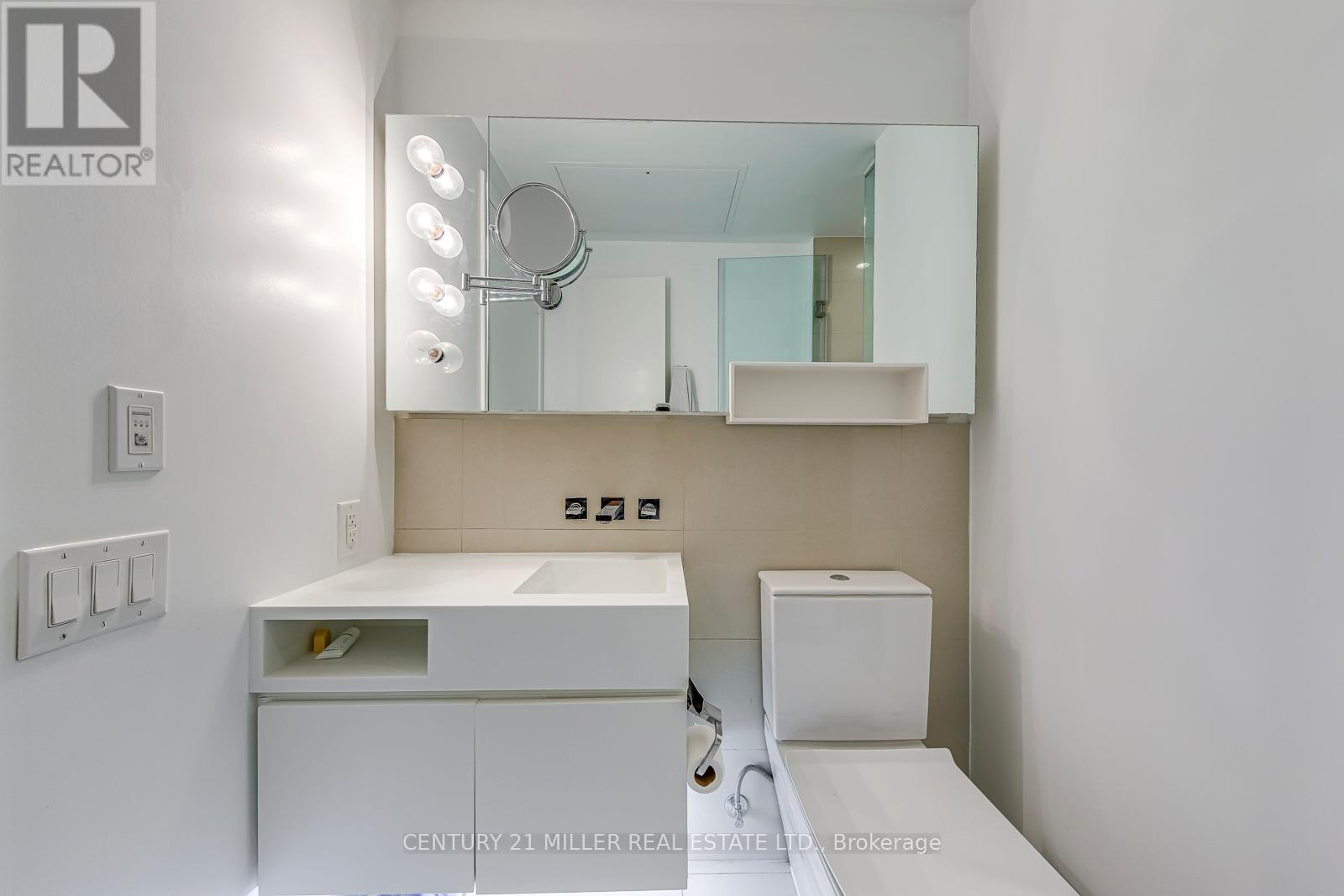 3203 - 45 Charles Street E, Toronto, Ontario  M4Y 0B8 - Photo 15 - C12720970