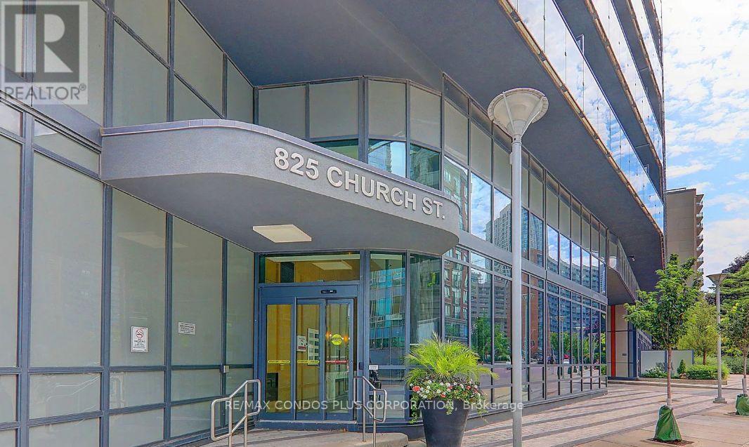 521 - 825 CHURCH STREET, Toronto, Ontario