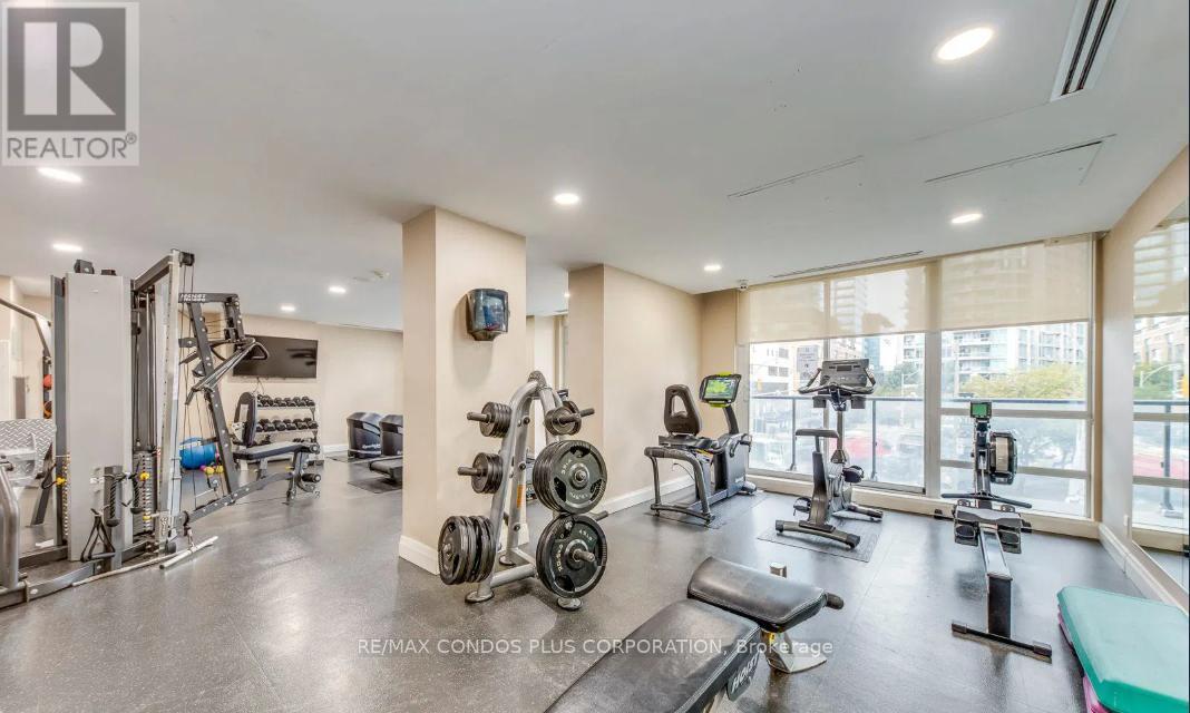 521 - 825 Church Street, Toronto, Ontario  M4W 3Z4 - Photo 3 - C12720998