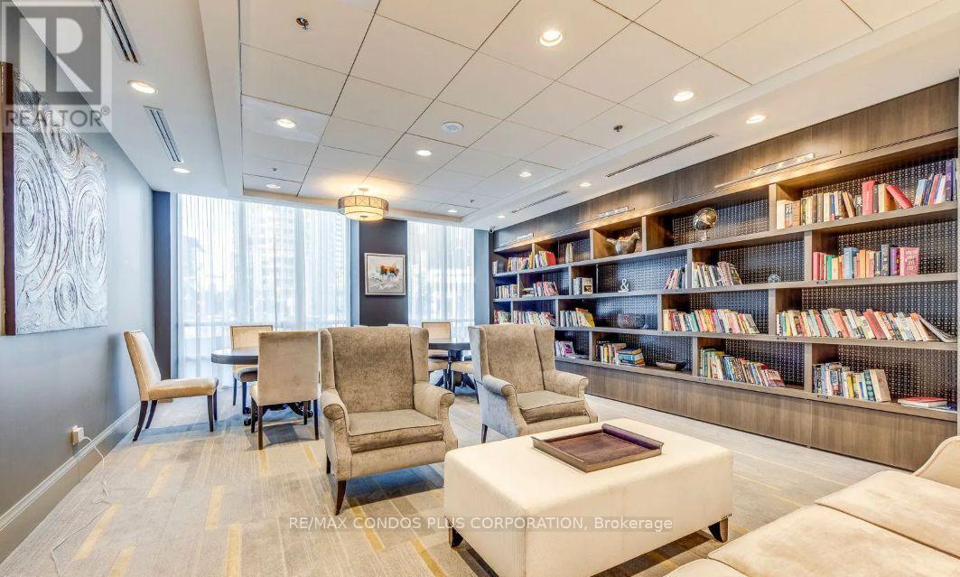 521 - 825 Church Street, Toronto, Ontario  M4W 3Z4 - Photo 7 - C12720998