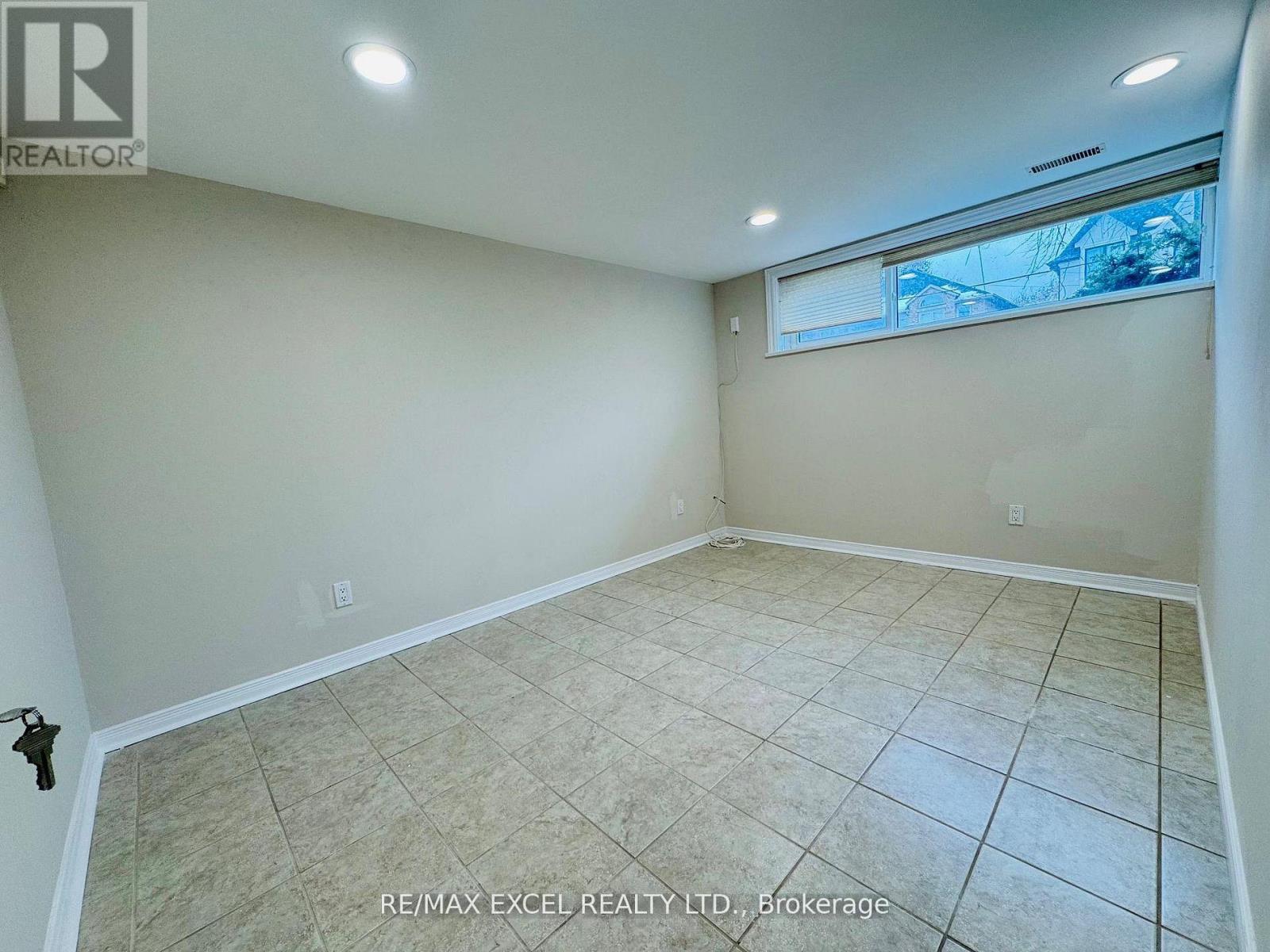 98 Newton Drive, Toronto, Ontario  M2M 2N1 - Photo 20 - C12721050