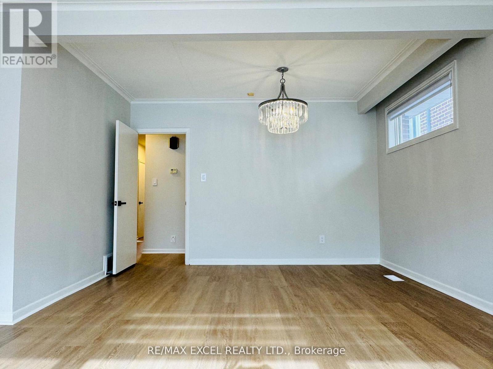 98 Newton Drive, Toronto, Ontario  M2M 2N1 - Photo 6 - C12721050