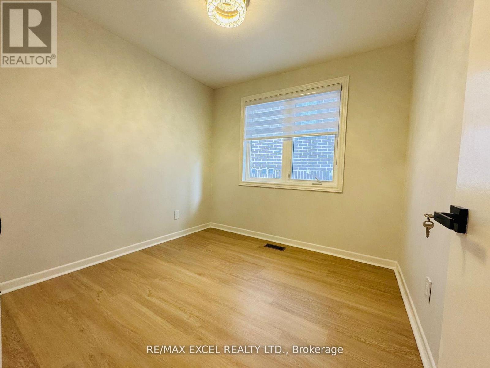 98 Newton Drive, Toronto, Ontario  M2M 2N1 - Photo 9 - C12721050