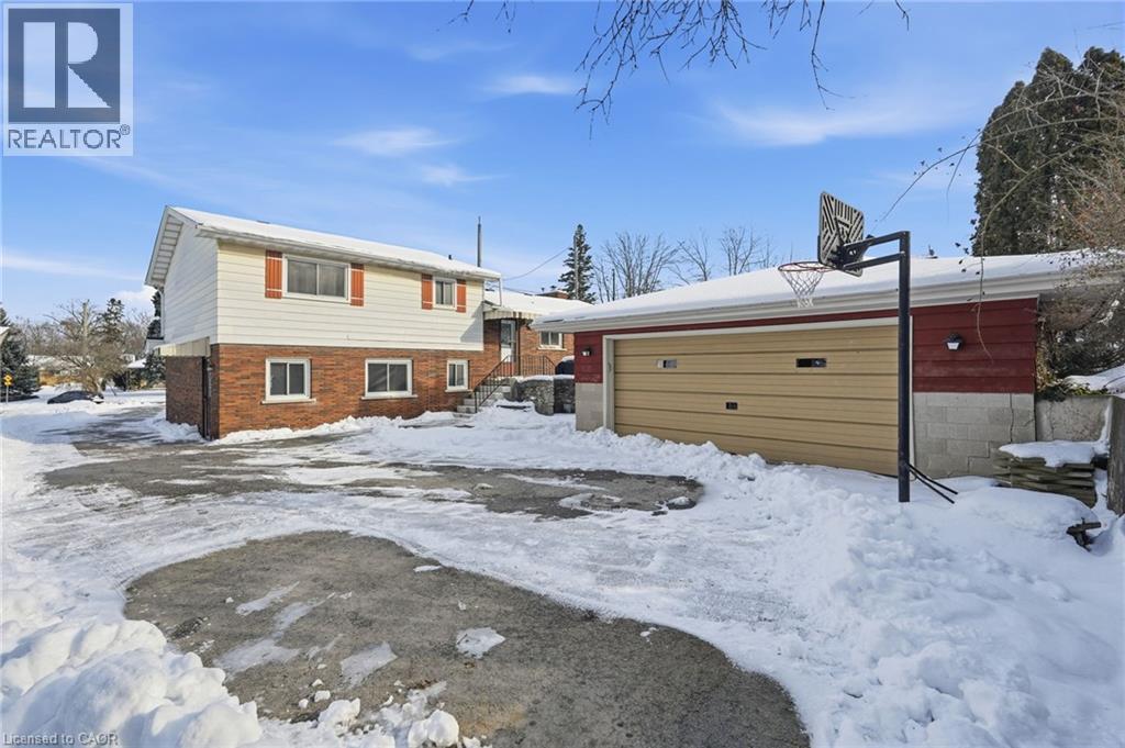 11 Robb Avenue, Stoney Creek, Ontario  L8G 1N7 - Photo 16 - 40799988