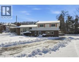 11 ROBB Avenue, Stoney Creek, Ontario