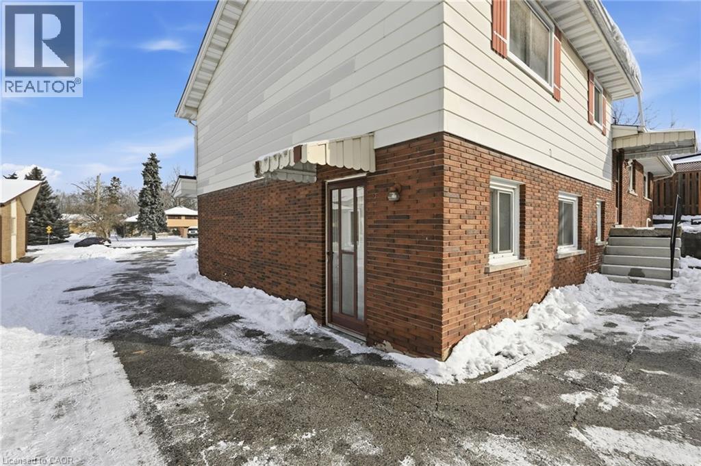 11 Robb Avenue, Stoney Creek, Ontario  L8G 1N7 - Photo 15 - 40799988