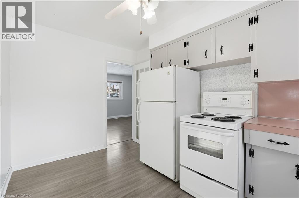 11 Robb Avenue, Stoney Creek, Ontario  L8G 1N7 - Photo 5 - 40799988