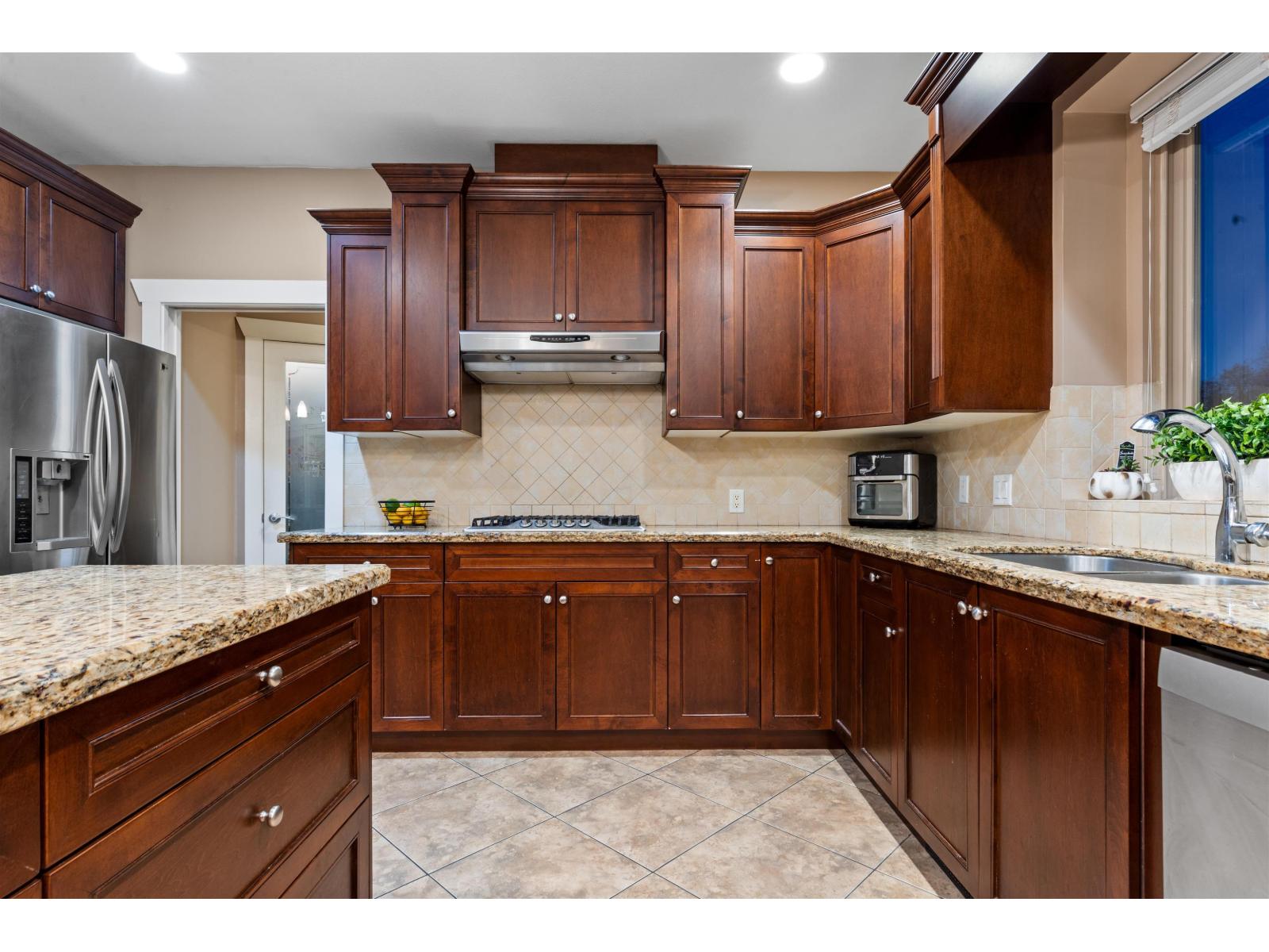 8741 163a Street, Surrey, British Columbia  V4N 1C3 - Photo 15 - R3080684