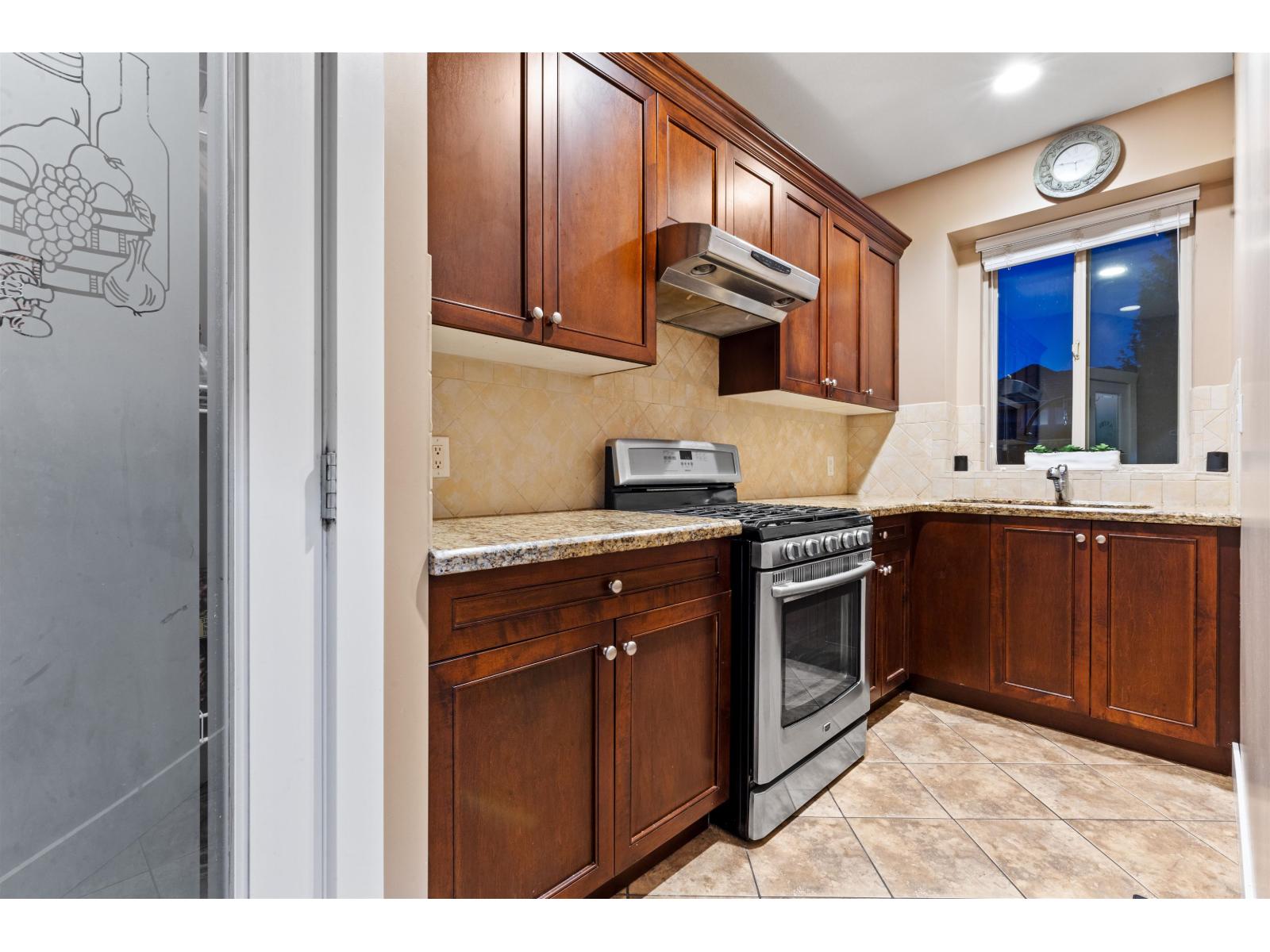 8741 163a Street, Surrey, British Columbia  V4N 1C3 - Photo 16 - R3080684