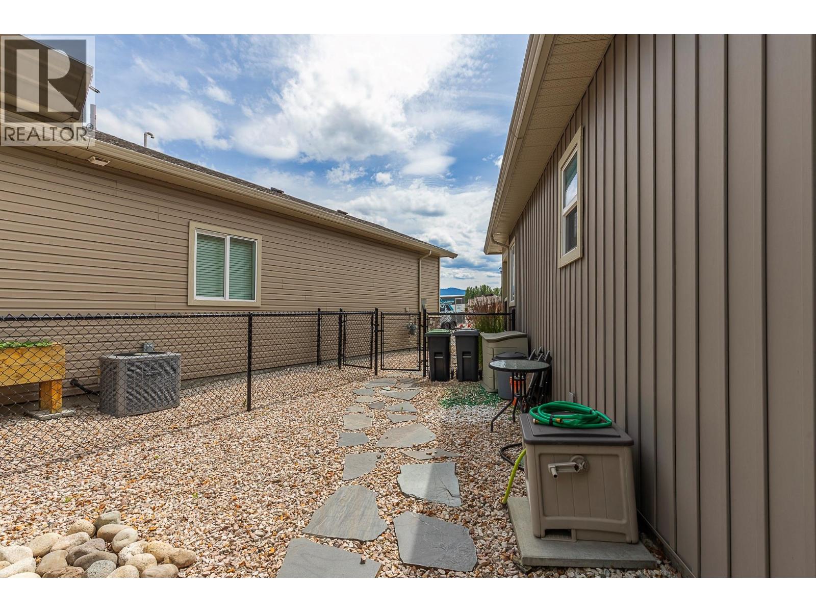 2100 55 Avenue Unit# 63, Vernon, British Columbia  V1T 9Y6 - Photo 24 - 10372213