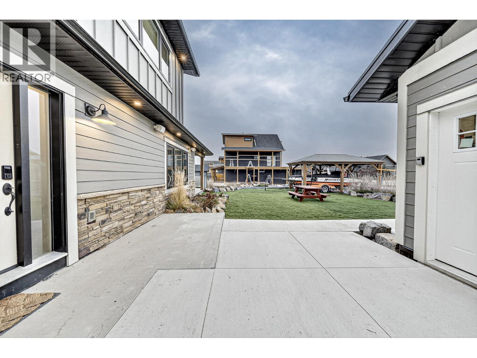 1651 Koocanusa Lake Drive, Lake Koocanusa, British Columbia  V0B 1T4 - Photo 36 - 10372665