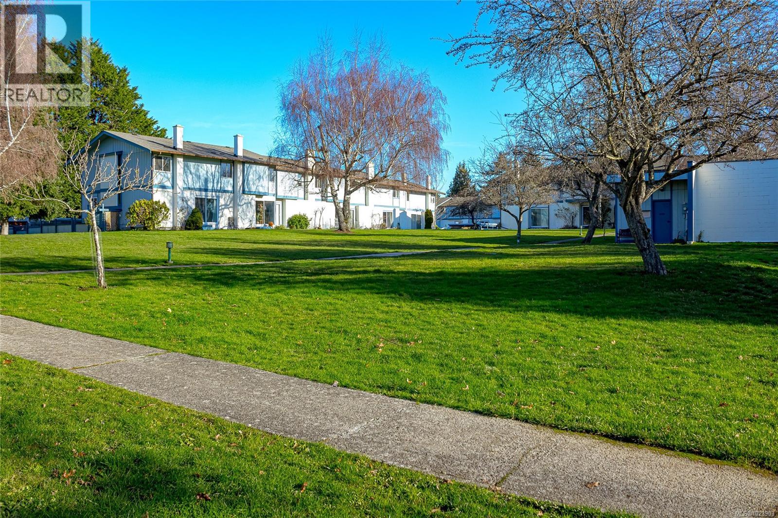 57 3987 Gordon Head Rd, Saanich, British Columbia  V8N 3X5 - Photo 35 - 1023903