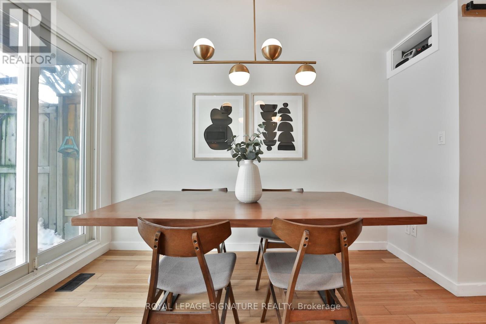 37 Rhodes Avenue, Toronto, Ontario  M4L 2Z8 - Photo 16 - E12721072