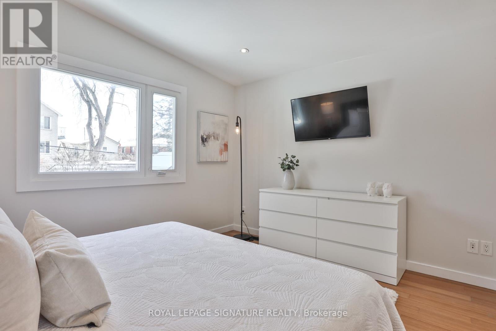 37 Rhodes Avenue, Toronto, Ontario  M4L 2Z8 - Photo 27 - E12721072