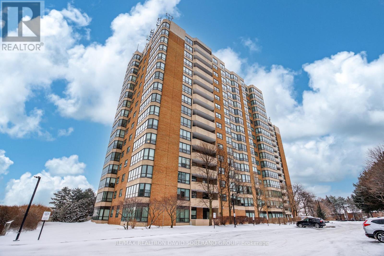 315 - 7601 BATHURST STREET, Vaughan, Ontario