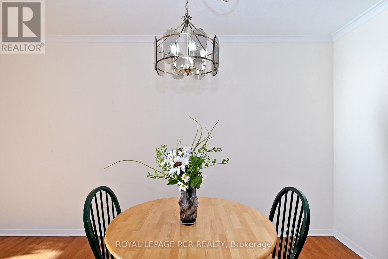 701 Sunnypoint Drive, Newmarket, Ontario  L3Y 2Z7 - Photo 10 - N12720902