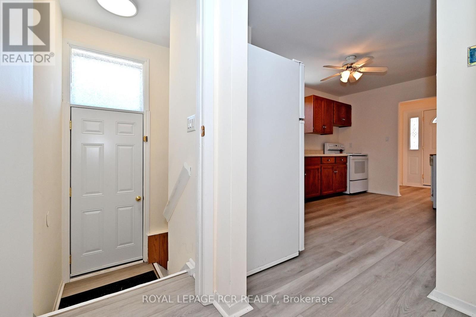 701 Sunnypoint Drive, Newmarket, Ontario  L3Y 2Z7 - Photo 15 - N12720902