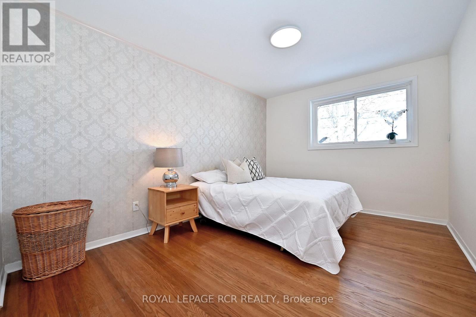 701 Sunnypoint Drive, Newmarket, Ontario  L3Y 2Z7 - Photo 17 - N12720902