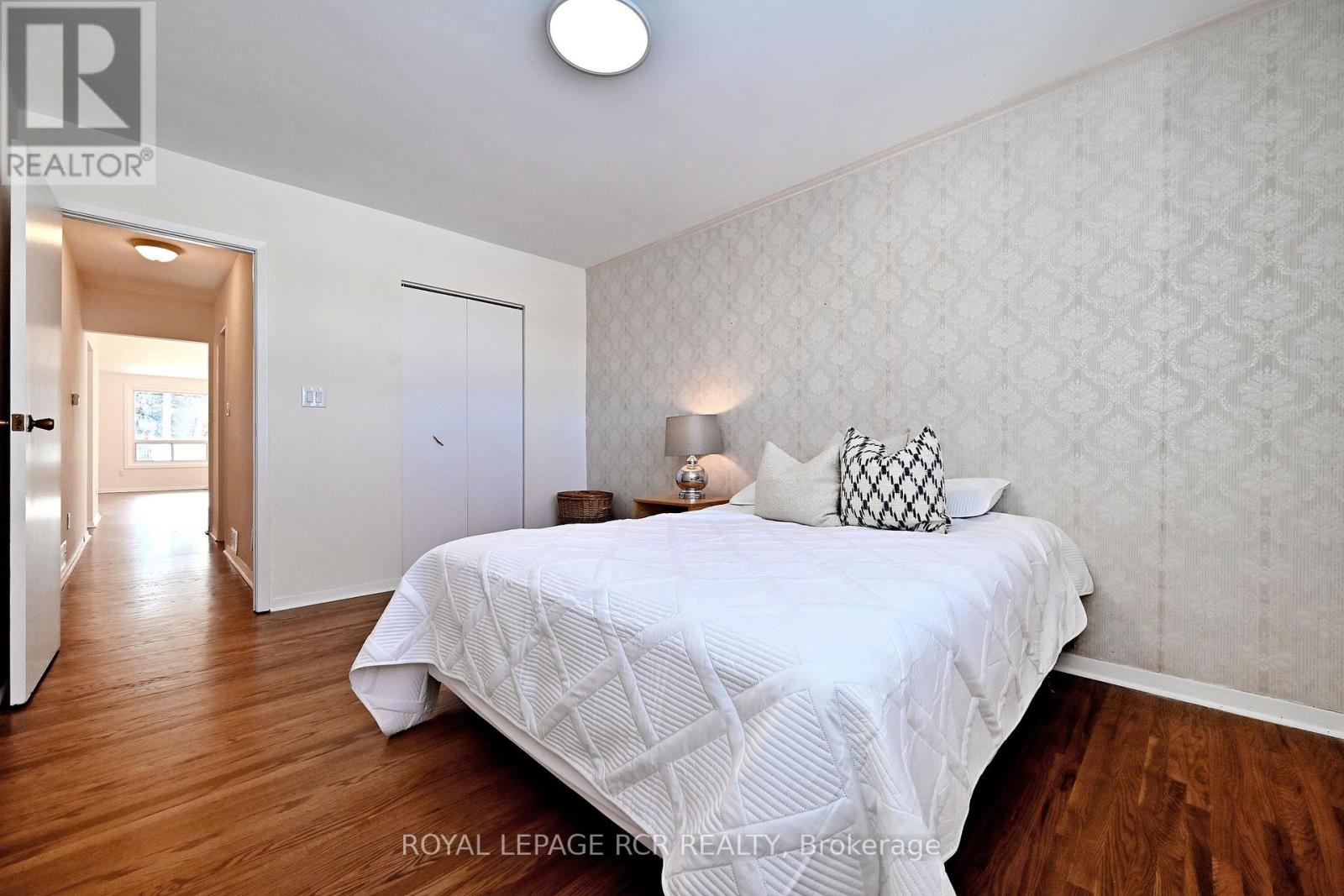 701 Sunnypoint Drive, Newmarket, Ontario  L3Y 2Z7 - Photo 20 - N12720902